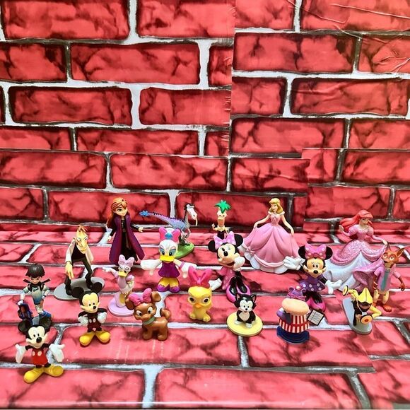 Disney cake toppers lot figures - Picture 1 of 7